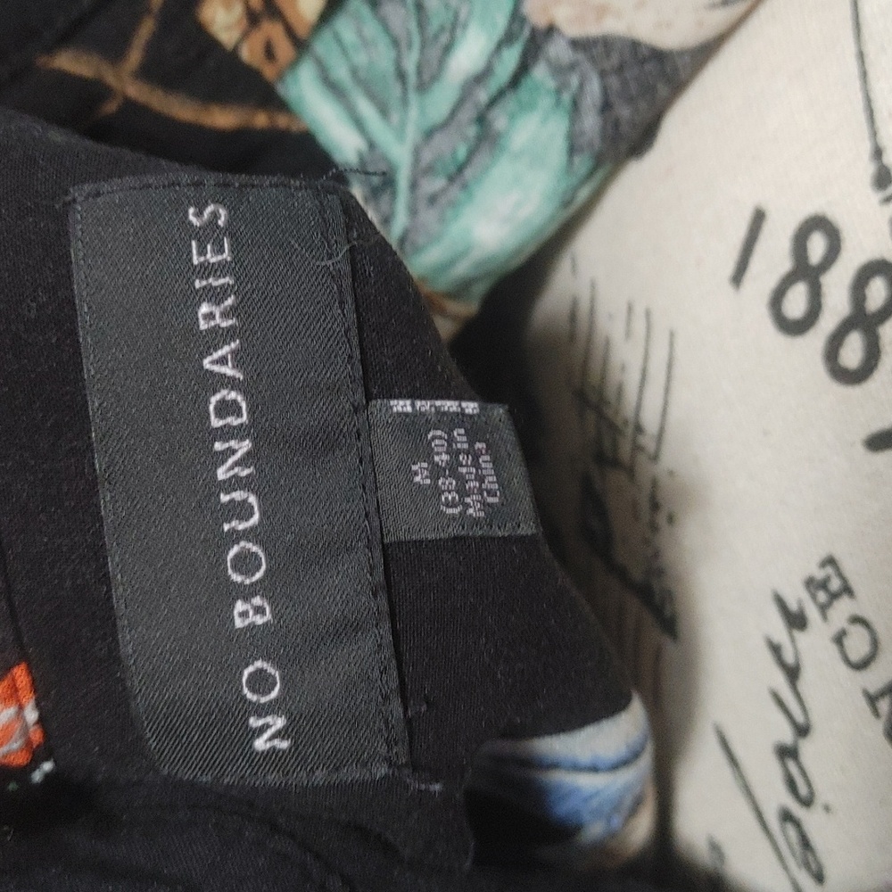 Hawaiian No Boundaries Shirt - Picture 3 of 3